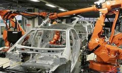 据统计：我国2016年工业机器人产量超7万台